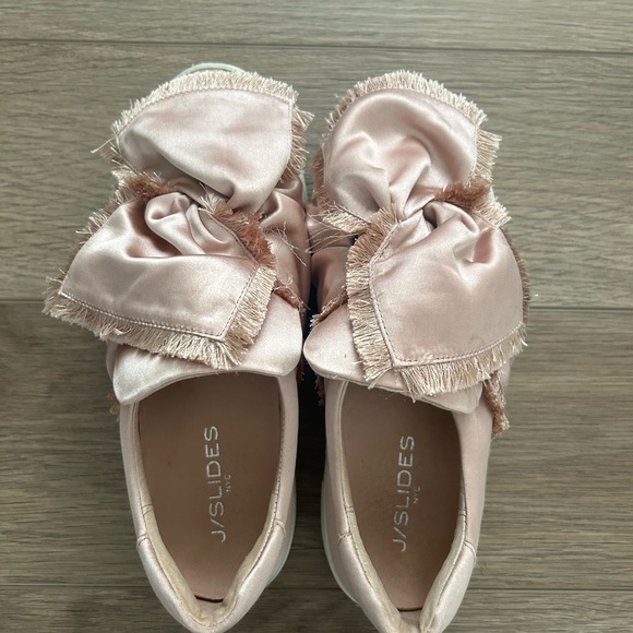 Spring fashion sneakers - Picture 2 of 5